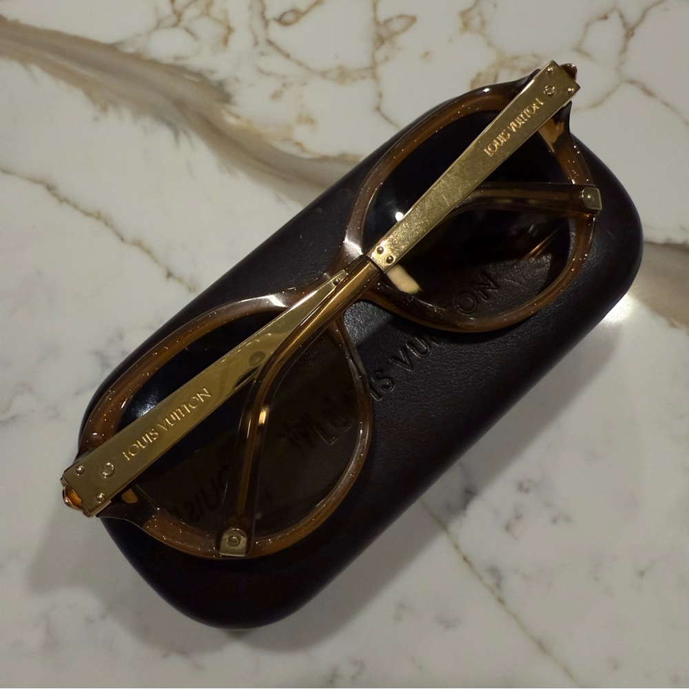 Louis Vuitton Black Oversized Sunglasses Vintage - Picture 3 of 8